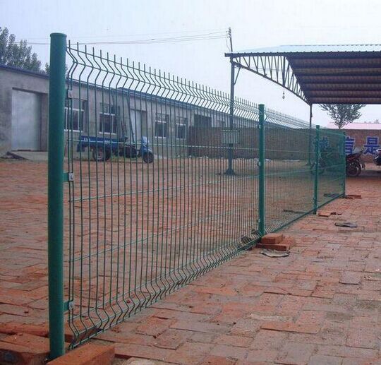 鐵絲網(wǎng)圍欄 防護(hù)鐵絲網(wǎng)-安平縣振超金屬絲網(wǎng)制品廠