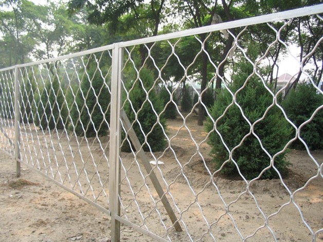 焊接鐵絲網(wǎng) 鍍鋅鐵絲網(wǎng)-安平縣振超金屬絲網(wǎng)制品廠