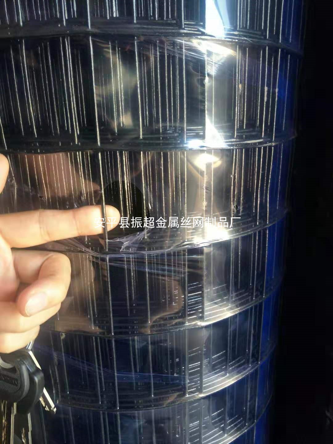 浸塑鐵絲網(wǎng)，綠皮鐵絲網(wǎng)-m.985azk.cn